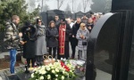Pomen Arkanu: Ceca u crnini, na groblje prva došla ćerka Sofija iz Brisela (FOTO+VIDEO)