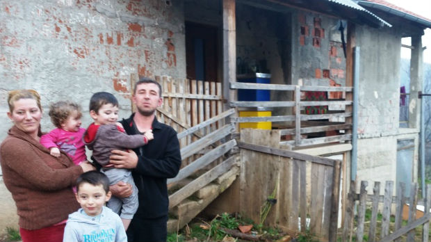 Pomoć za dve srpske porodice na KiM iz Amerike 