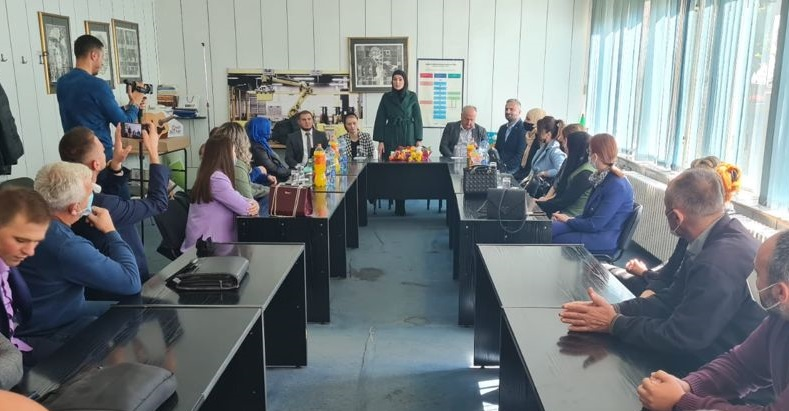 Pomoćnica ministra prosvjete Elfić-Zukorlić posjetila Poljoprivredno-tehničku školu u Sjenici