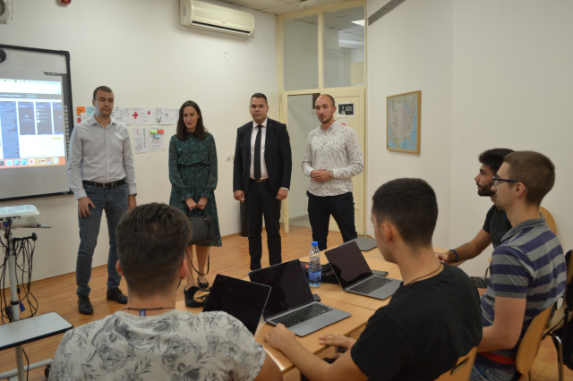 Pomoćnica ministra turizma i omladine Ivana Antonijević obišla Kancelariju za mladeFoto,video)
