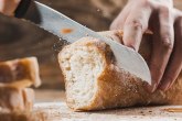 Pomoću ovog jednostavnog trika produžite rok trajanja hleba