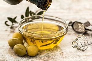 Pomoću ovog trika prepoznajte da li je maslinovo ulje kvalitetno i čisto