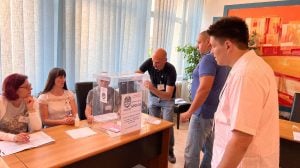 Ponavljaju se izbori u Kosjeriću na biračkom mestu gde je opozicija tražila poništavanje glasanja