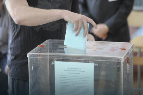 Ponavljanje izbora na tri biračka mesta: Glasanje ponovo u Novom Sadu, Trsteniku i Leskovcu