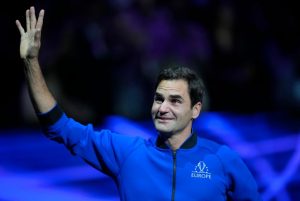 “Ponizan u pobedi, elegantan u porazu… Primer klase”: Čilić odabranim rečima pozdravio Federera