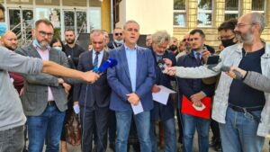 Ponoš: Podneta krivična prijava protiv čelnika BIA Gašića i Parezanovića