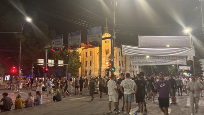 Ponovo blokiran Niš: Nezadovoljstvo, revolt i poruke režimu na asfaltu