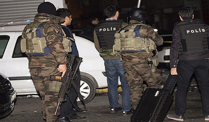 Ponovo napad u Istanbulu, muškarac pucao u restoranu