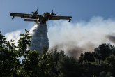 Ponovo se razbuktao požar: Angažovani avioni i helikopteri - evakuisana naselja VIDEO