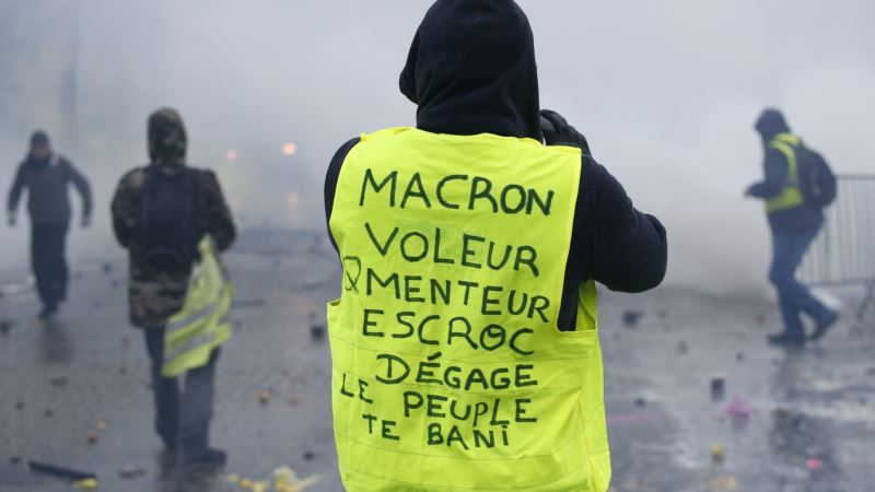 Ponovo sukobi policije i demonstranata u Parizu