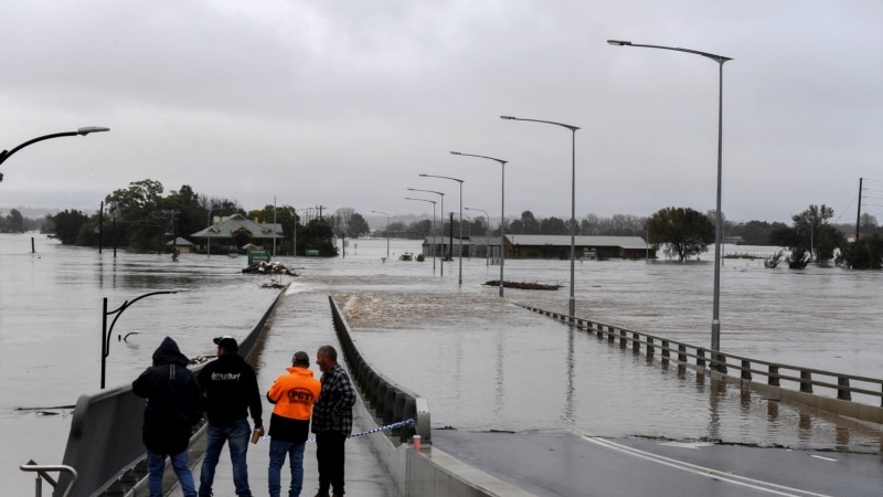 Poplavama u Sidneju pogođeno oko 50.000 ljudi
