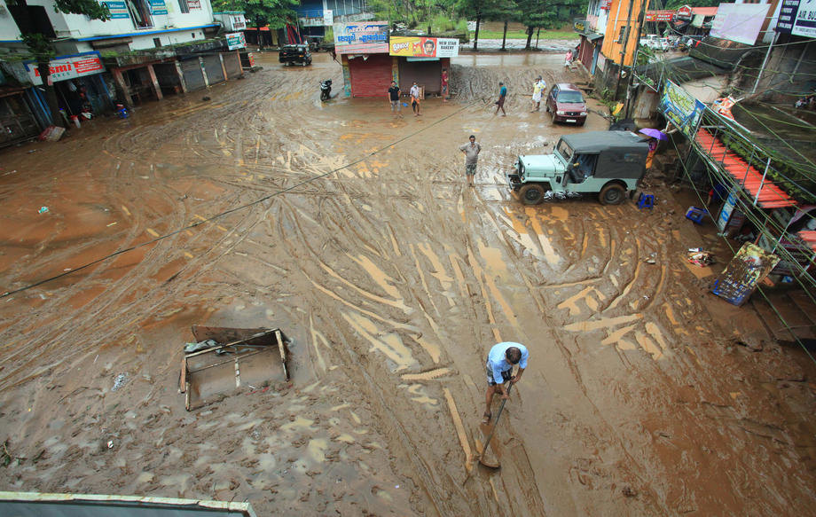Poplave na jugu Indije i Šri Lanke, poginulo najmanje 41