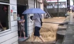Poplave širom Kine, hiljade ljudi evakuisane (VIDEO)