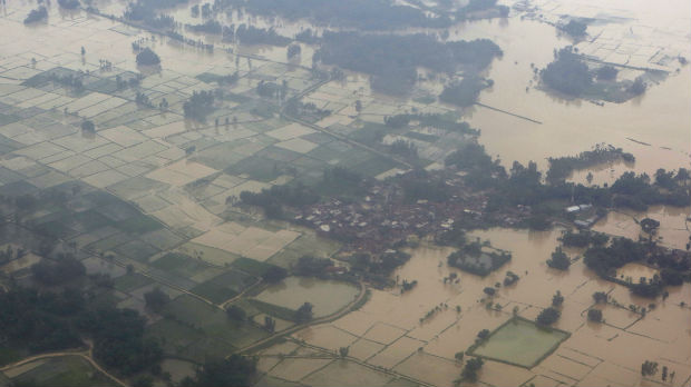 Poplave u Nepalu i Indiji, 94 osobe poginule