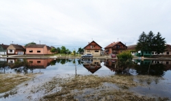 Poplavljena polovina opštine Doljevac, evakuisana 23 stanovnika