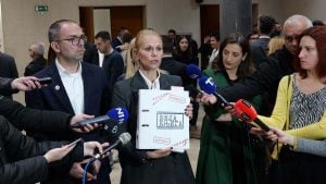 Popović (SSP): Srbija izgubila 3,8 milijardi evra na povećanju cena izgradnje autoputeva