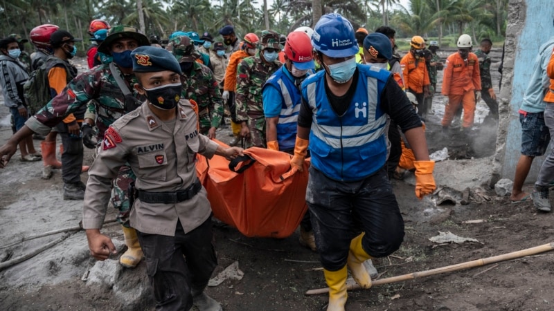 Porastao broj žrtava u erupciji vulkana u Indoneziji