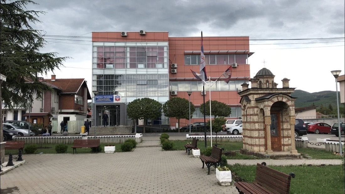 Porodici Jovanović u Gračanici ukraden auto, pasoši, novac