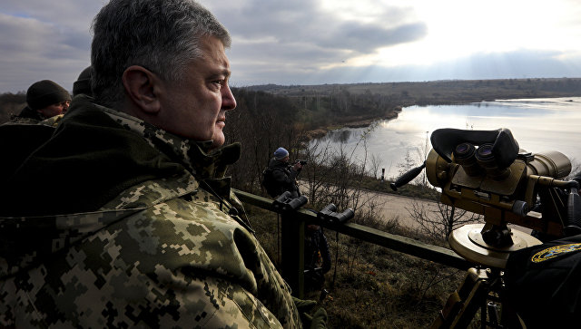 Porošenko potpisao ukaz o uvođenju ratnog stanja u Ukrajini