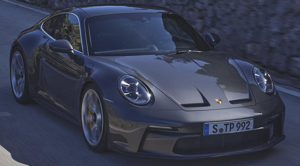 Porsche 911: seksi i sa 60 godina