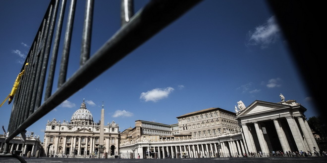 Portparol Vatikana i njegov zamenik podneli ostavke