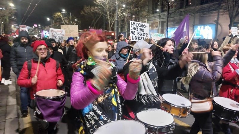 Poruke sa marša za prava žena u Beogradu: Svaki dan, 8. mart   