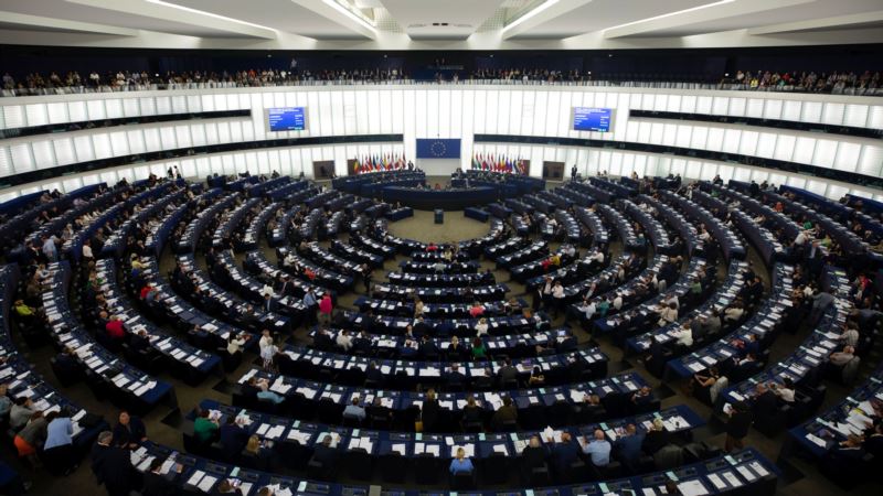 Poslanici EU traže hitan odgovor na dezinformacije o korona virusu