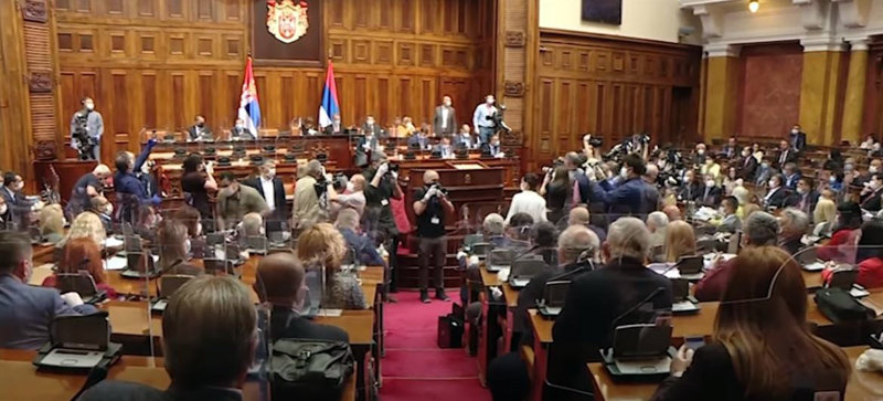 Poslanici: Zakon u BiH nametnut, ne donosi dobro regionu