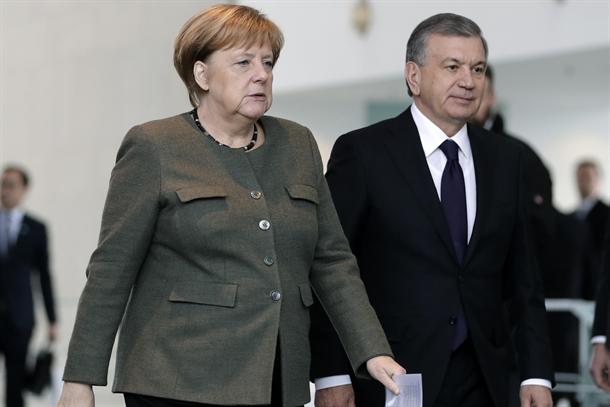 Važan sastanak: Merkel i Vučić za stolom 