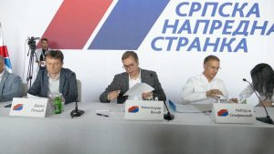 Posle najave Vučića, odbori SNS glasaju o (ne)poverenju Stefanoviću i Lončaru