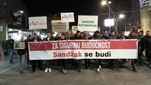 Posle protesta u Novom Pazaru: Uz Srbiju ili za Sandžak?