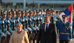 Posle svečanog dočeka Merkel se sastala sa Vučićem
