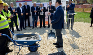 Postavljen kamen temeljac za 20 stanova za izbeglice u Prokuplju