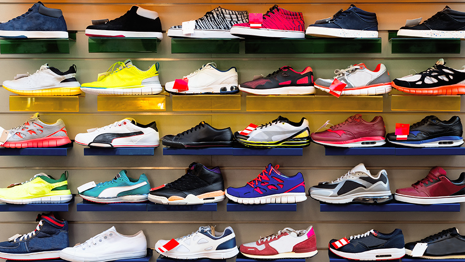 Postupak protiv 16 firmi koje prodaju sportsku obuću 