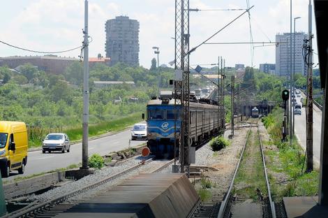 Potkradao Železnicu pola godine: Smederevac uhapšen zbog krađe delova kontaktne mreže