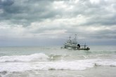 Potonuo brod kod Tunisa: Jedan migrant poginuo, deset nestalo