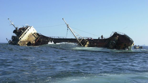 Potonuo brod na jezeru Kivu, desetine nestalih