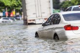 Potop na ulicama Kragujevca: Pukao magistralni cevovod star preko 80 godina