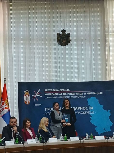 Potpisani ugovori o dodeli sredstava za nabavku hrane i ogrevnog drveta za ugrožene kategorije stanovništva