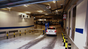 Potraga za parking mestom u Beogradu, stručnjaci procenjuju da nedostaje još 10 velikih garaža