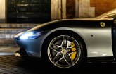 Potresan prizor: Ferrari vredan preko 200.000 evra ispao iz lifta FOTO