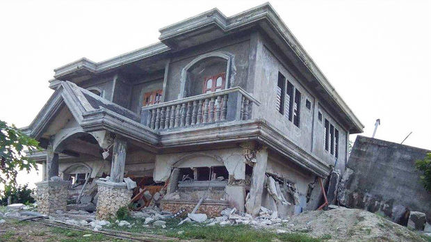 Potresi na Filipinima, osam osoba stradalo