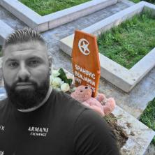 Potresne scene na sahrani Benjamina Spahovića: Toliko toga smo prošli zajedno, moj dobri Benjo - mnogobrojna porodica i prijatelji ga ispratili u suzama