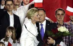 
					Potvrđen konačni reizbor poljskog predsednika Andžeja Dude 
					
									