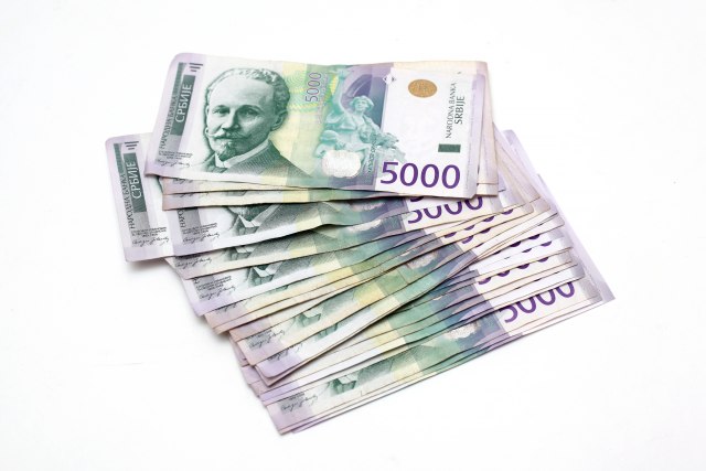 Potvrđeno: Penzioneri 4. novembra dobijaju po 5.000 dinara
