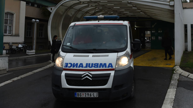 Povređeni radnik prebačen iz Čačka u Beograd