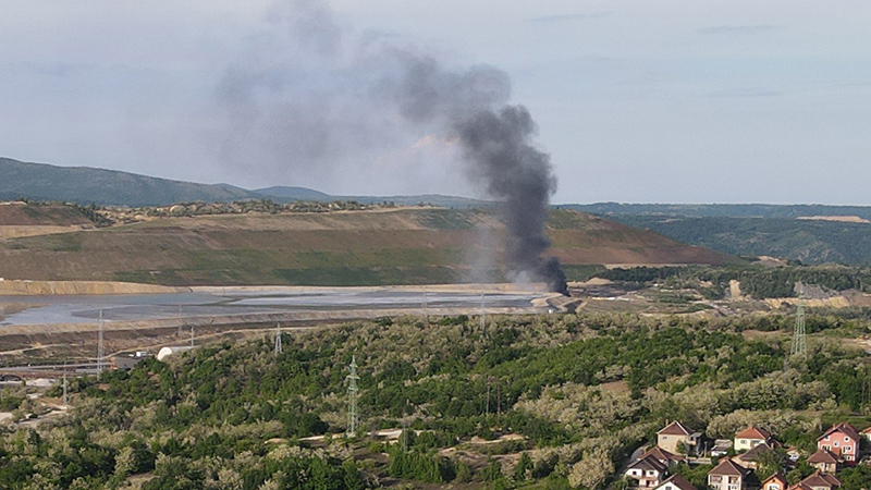 Požar na gradskoj deponiji u Boru lokalizovan, angažovani zaposleni i mahanizacija Srbija Ziđin Koper