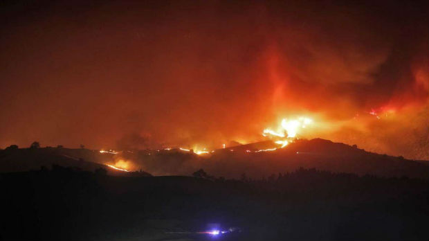 Požar se širi Kalifornijom, naređena evakuacija