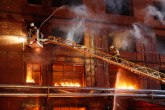 Požar u Novom Sadu: Gori krov kuće, vatrogasci na terenu