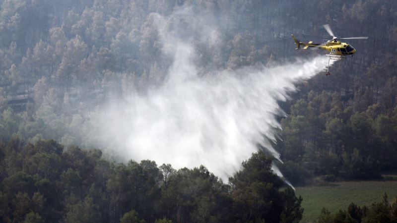 Požar u Španiji pod kontrolom, evakuisano dvije hiljade ljudi 